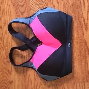 Victoria's secret 34DDD sports bra.